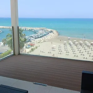 Lazuli Sea View Beachfront Ap 254 Apartment